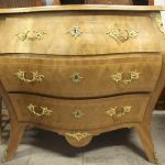 858 4230 CHEST OF DRAWERS